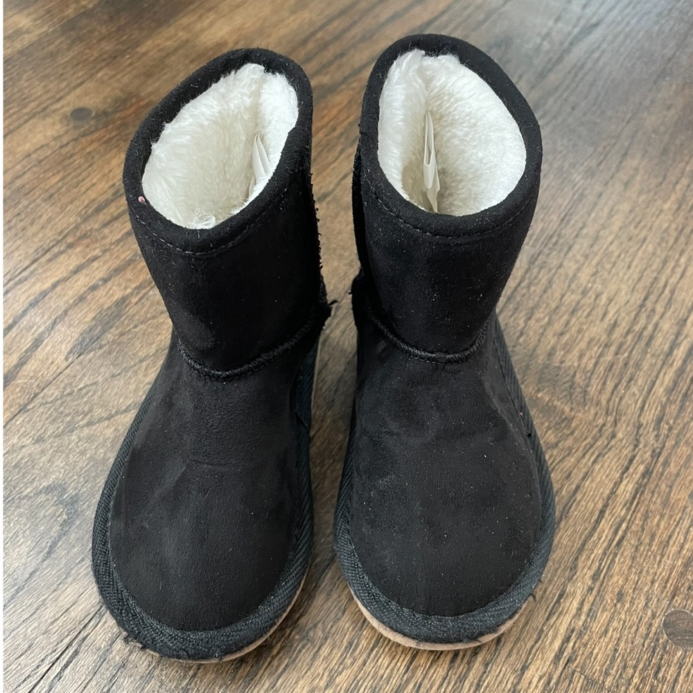 Black slip on boots